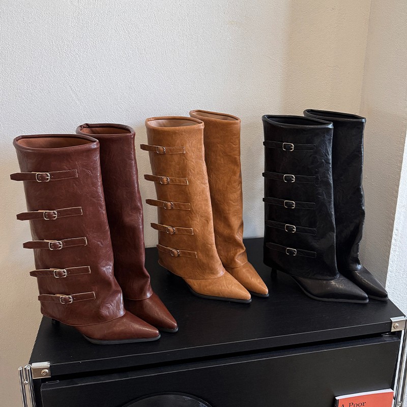 Новые осенне-зимние женские са – обзор и цена Leather Classic Strap